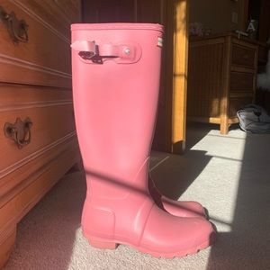 Would rather these go to someone who will wear them